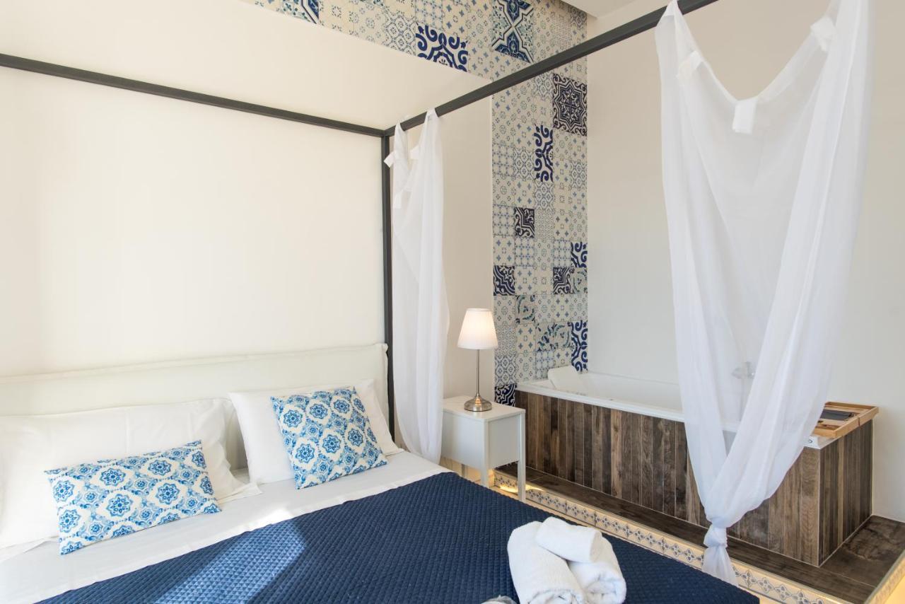 Relais Mareluna - Luxury Apartments Салерно Екстериор снимка