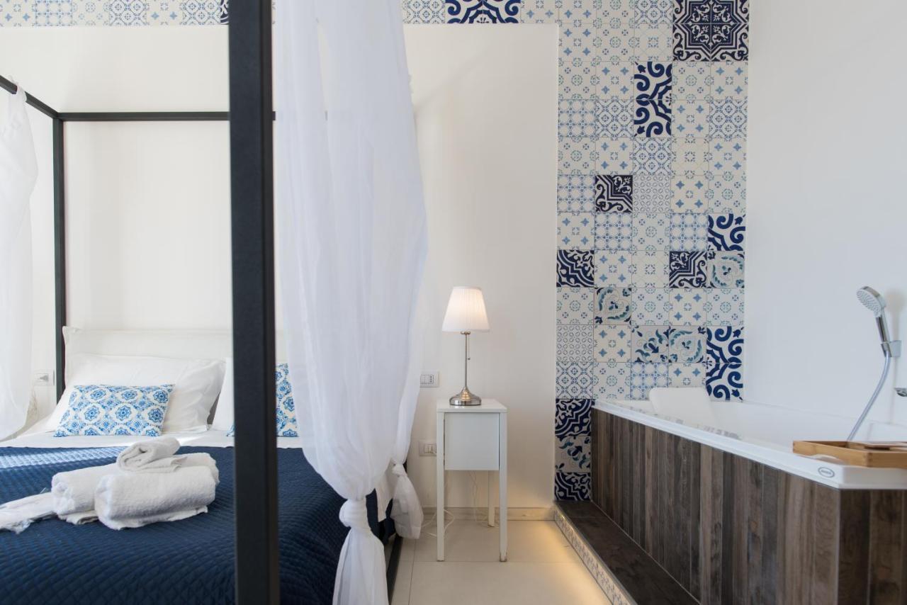 Relais Mareluna - Luxury Apartments Салерно Екстериор снимка